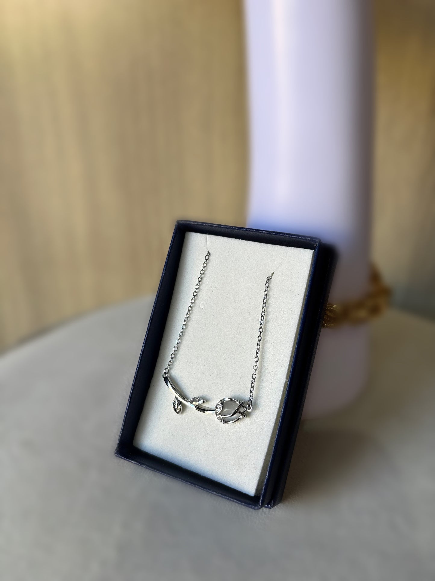 Collana Tulip