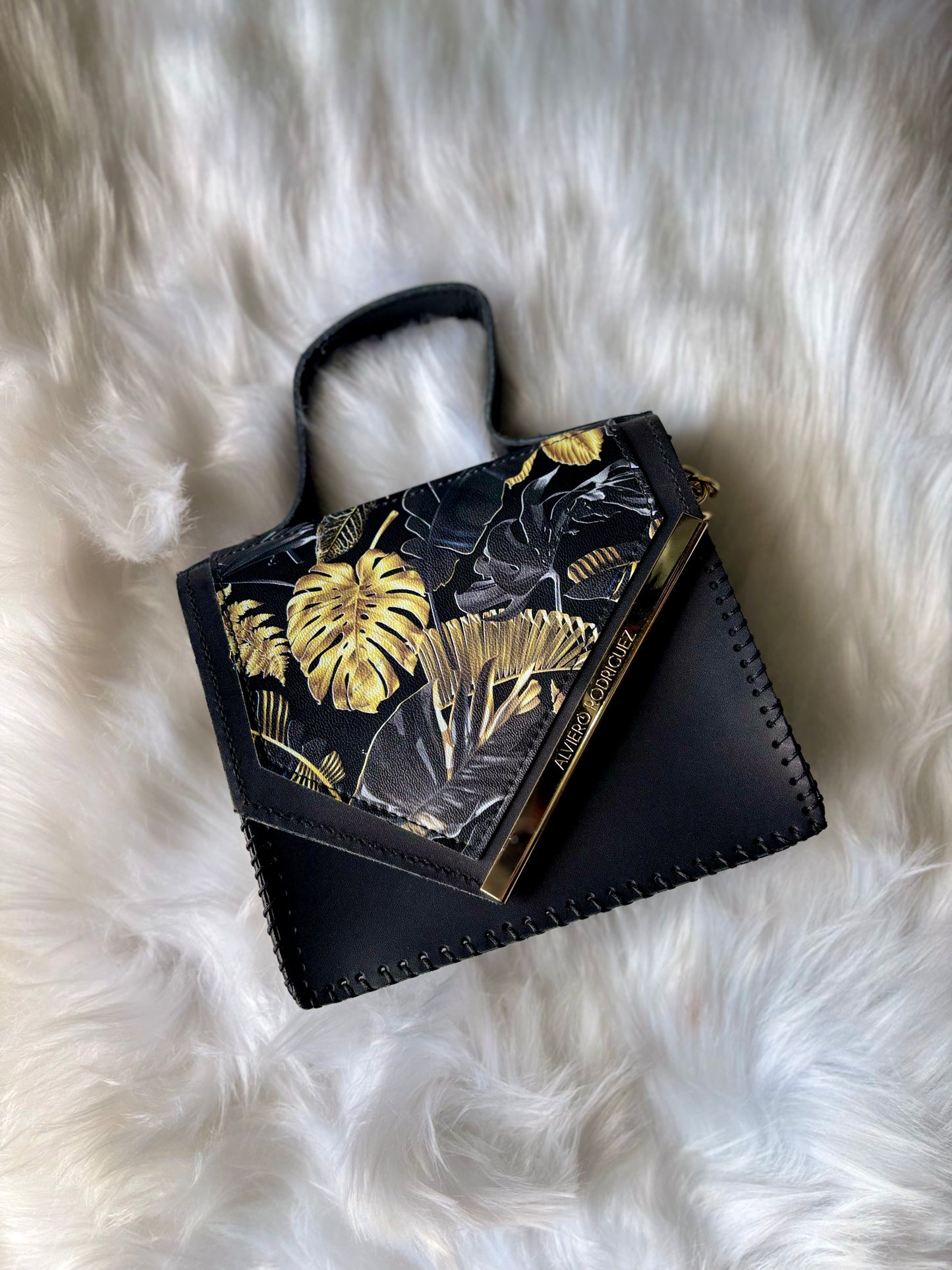 Borsa Alviero Rodriguez -  Chiara Black Golden