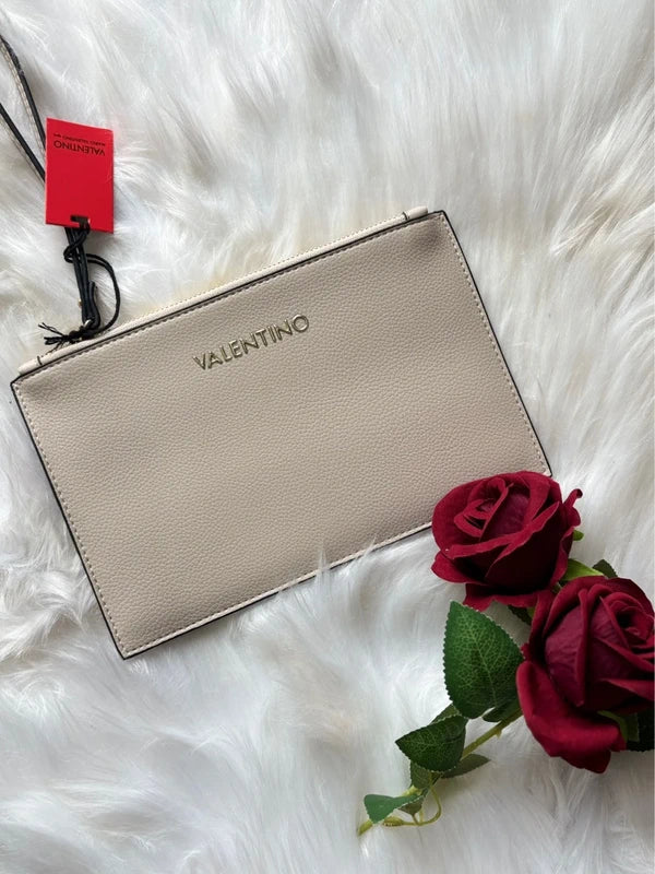 Arepa Pochette - Valentino